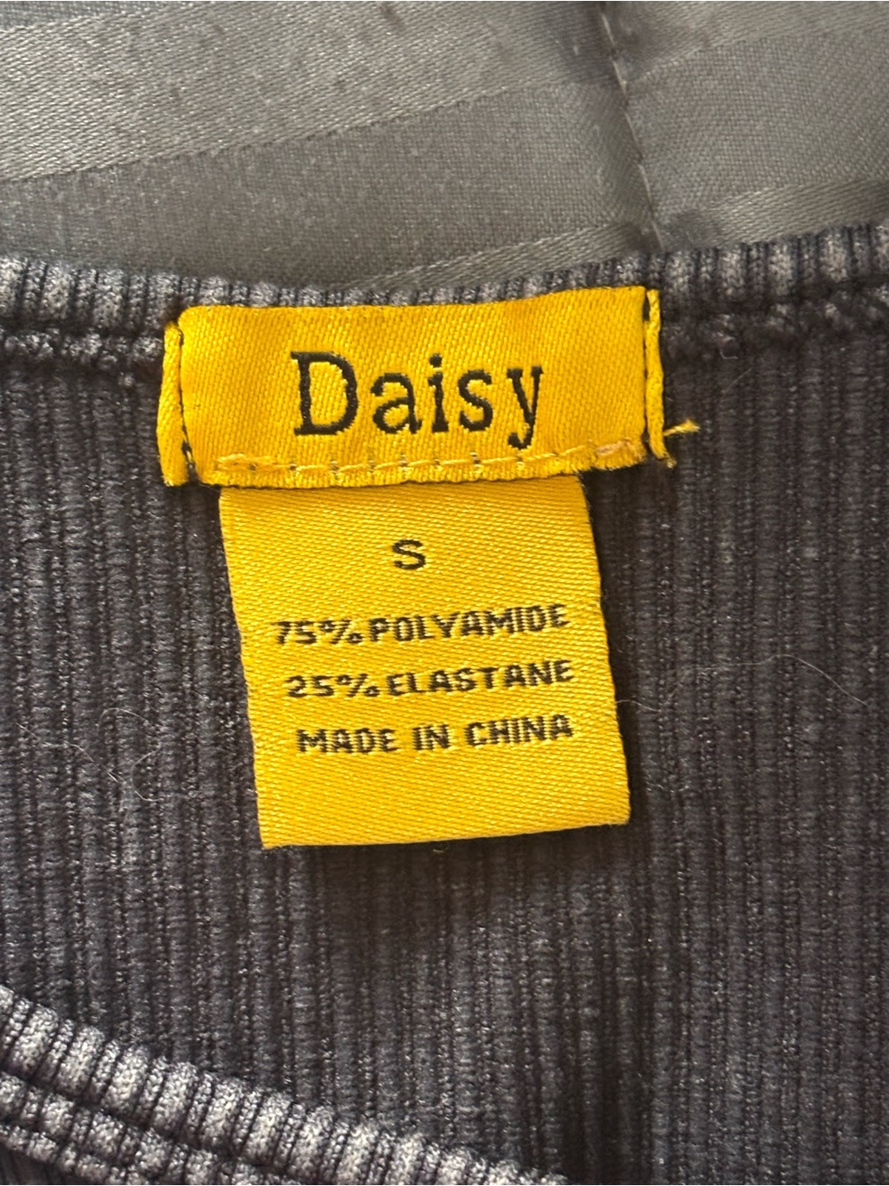 Daisy Black Ribbed Racerback Tank - Picture 4 of 4